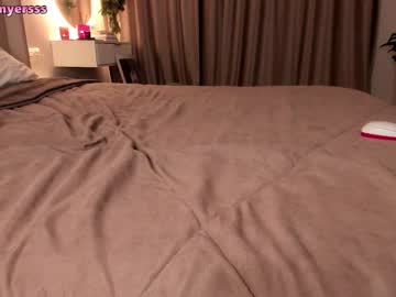 webcam girl megan_myersss live cam image #10195366