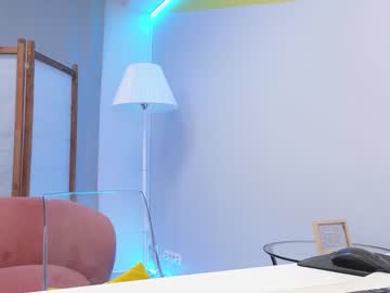 webcam girl lovlybambi live cam image #8698855