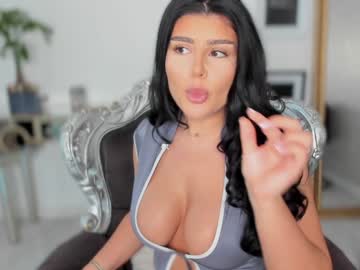 webcam girl moniqueeass live cam image #12902173