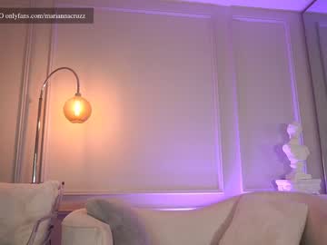 webcam girl mariannacruzz live cam image #6783036