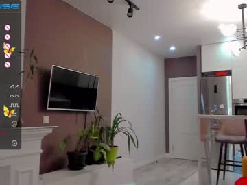 webcam girl small_blondee live cam image #3658200