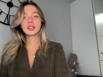 webcam girl angel_from_sky live cam image #7111382