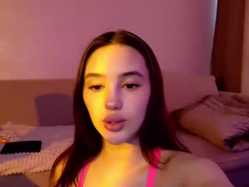 webcam girl angella_kleee live cam image #8516047