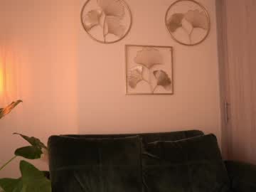 webcam girl winona__ live cam image #6330833