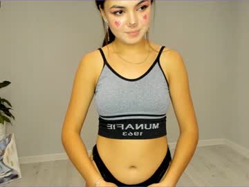 webcam girl ai_lyn live cam image #3285721