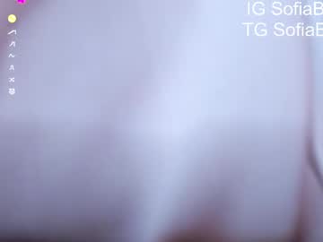 webcam girl sofiabrookss live cam image #12459062
