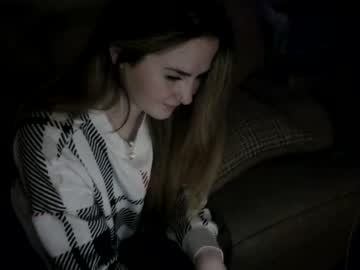 webcam girl shydaddysgirl00 live cam image #2322995