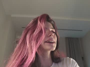 webcam girl diana_alison live cam image #10404539