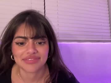 webcam girl poutyselena live cam image #10941718