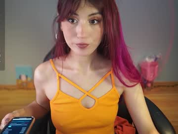 webcam girl greeny_mat live cam image #10553296