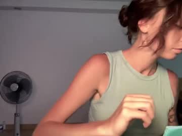 webcam girl petite_doll49 live cam image #11575823