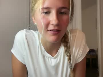 webcam girl itsssosierra live cam image #11324238