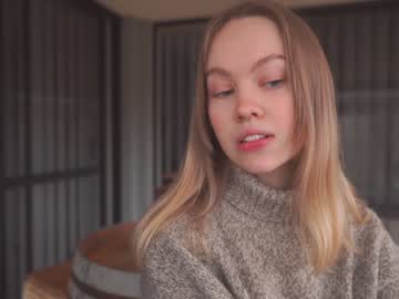 webcam girl bibi_it_is live cam image #6413206