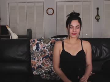 webcam couple ari_lovexo live cam image #8888987