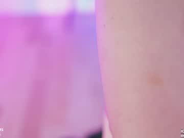 webcam girl katdreams live cam image #6332003