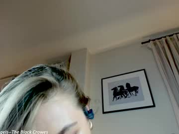 webcam girl x_lily_x live cam image #10760501
