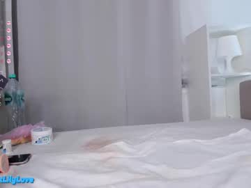 webcam girl olsenspring live cam image #11885718