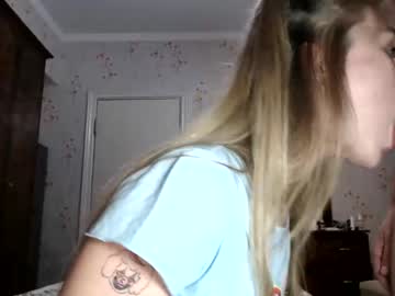 webcam couple ellie_mcqueen live cam image #2575612