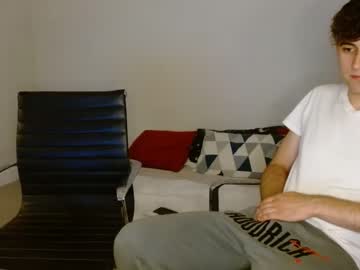 webcam man kyle_and_kam live cam image #9450725