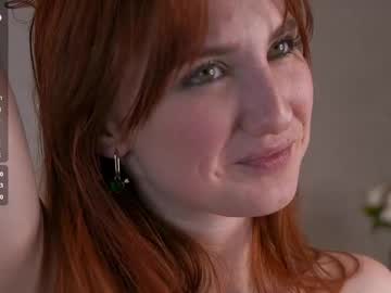 webcam girl lynnalltop live cam image #12005086