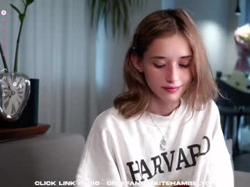 webcam girl taitehambelton live cam image #12737120