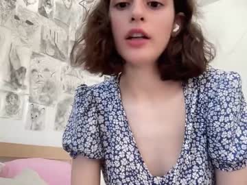webcam girl wonderland_stia live cam image #9445321
