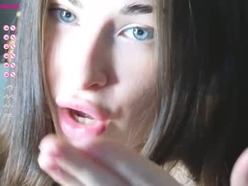 webcam girl uwunikaa live cam image #6635162