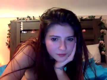 webcam girl universitybabyxoxo live cam image #5743912