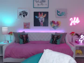 webcam girl holihurricane live cam image #8798107