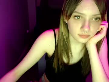 webcam girl wnixxmill live cam image #1231162