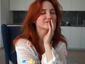 webcam girl lynnalltop live cam image #12892663