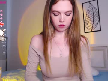 webcam girl small_blondee live cam image #4403113