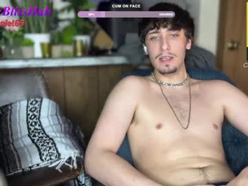 webcam man dylandaniel69 live cam image #11329269