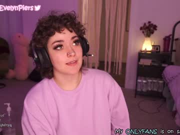 webcam girl evelynpiers live cam image #3709024