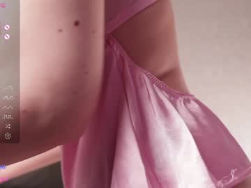 webcam girl lusty_freya live cam image #11533140