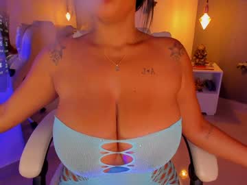 webcam girl anahi_ryan live cam image #10877644