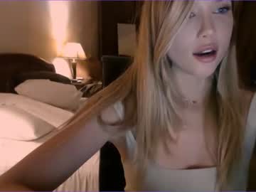 webcam girl bitter_moon live cam image #4340242