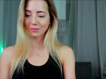 webcam girl emmi_rosee live cam image #5442361