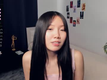 webcam girl jolly_in_joy live cam image #8763998