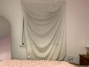 webcam girl cheekykatx live cam image #12821062