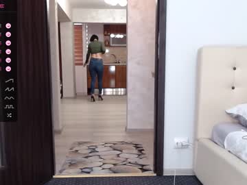 webcam girl carmela_fox live cam image #7102433