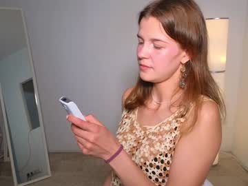 webcam girl eli_sun live cam image #9566022
