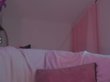 webcam girl soficb live cam image #10843432