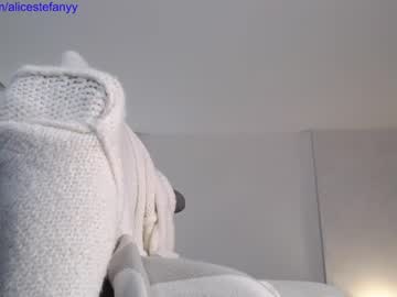 webcam girl smileyouarehere live cam image #9424072