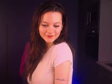 webcam girl lorienn live cam image #7780089