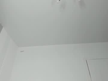 webcam girl jenie_fire live cam image #10304532