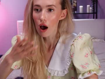 webcam girl lolly_bella_ live cam image #2865559