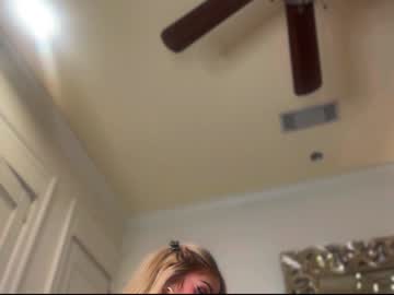 webcam girl avalonnfoxx live cam image #10470616