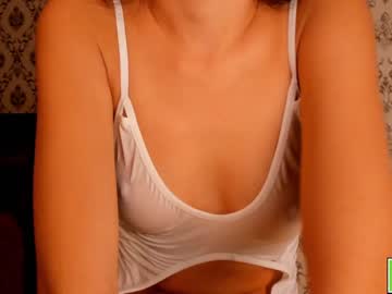 webcam girl amandamedrano live cam image #4096428
