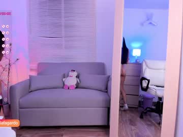 webcam girl sweet_littleee live cam image #6534740